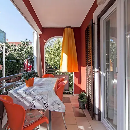 Lara Guest house 3*
