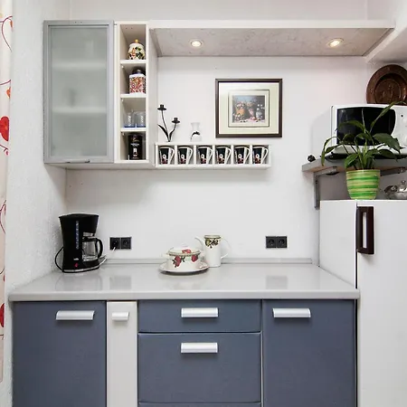 Lara Guest house 3*