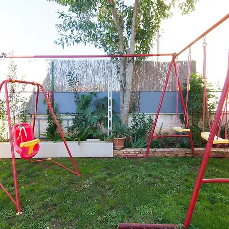 Guest house Lara 3*